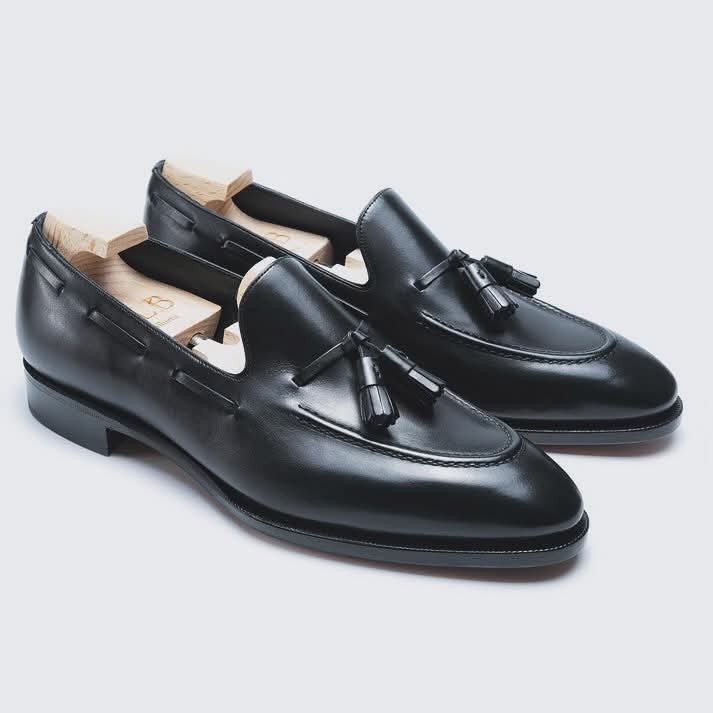 classic tassel loafer made in black mens