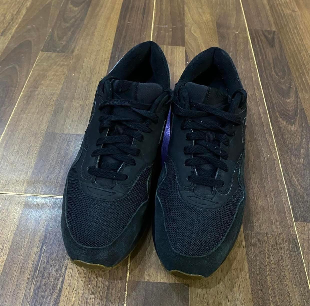 Nike Airmax Triple Black Gumsole mens joggers