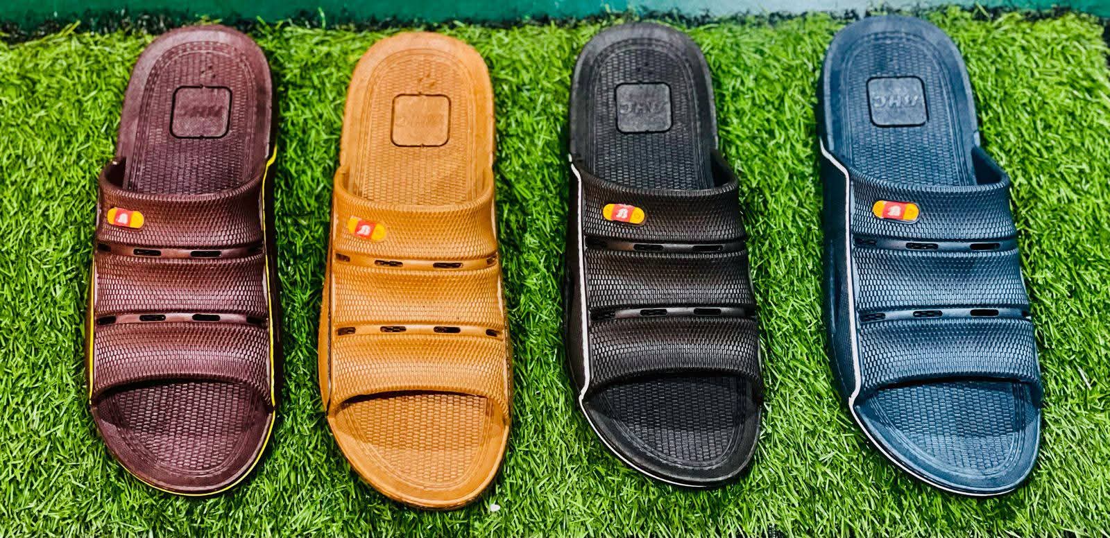 Men washroom slippers