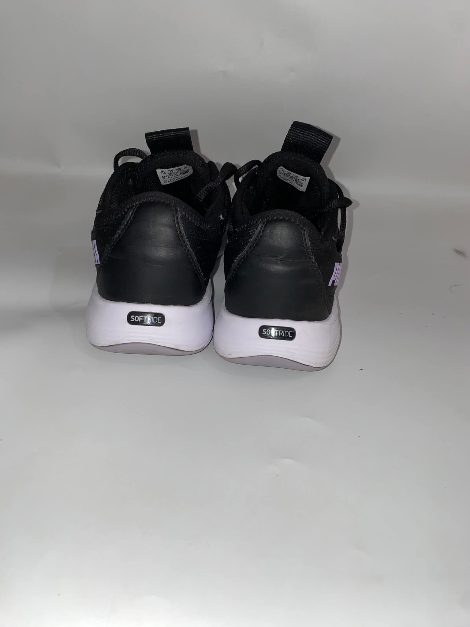 Puma branded shoes 👟mens joggers