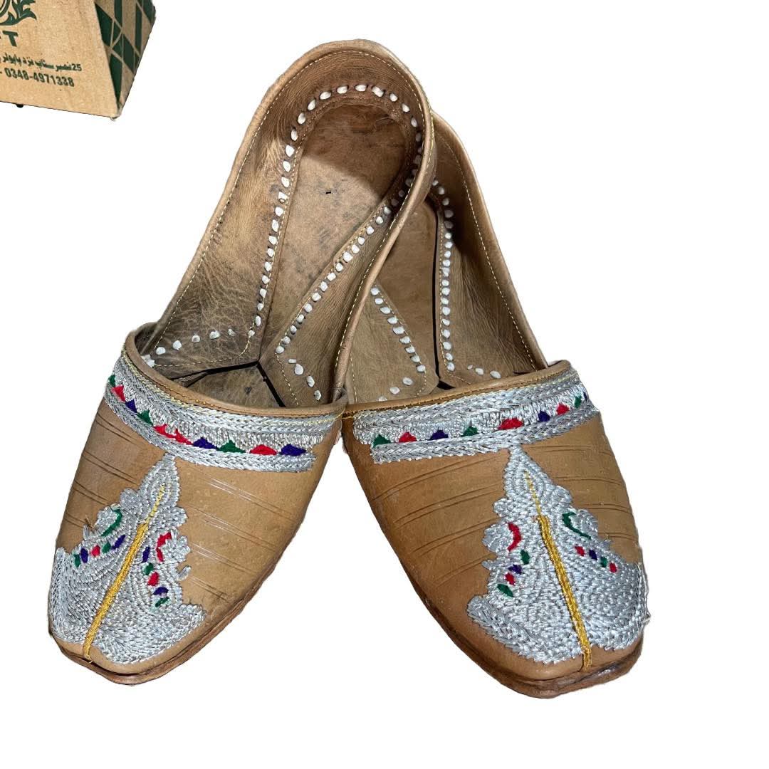 Khussa available mens