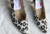 Court shoes for women