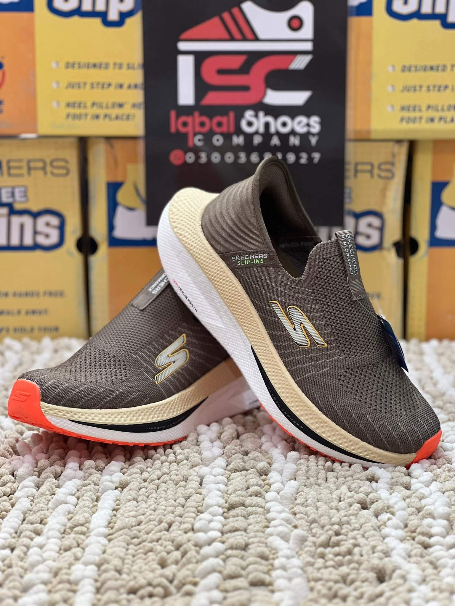 SKECHERS HYPER BURST PRO mens womens joggers