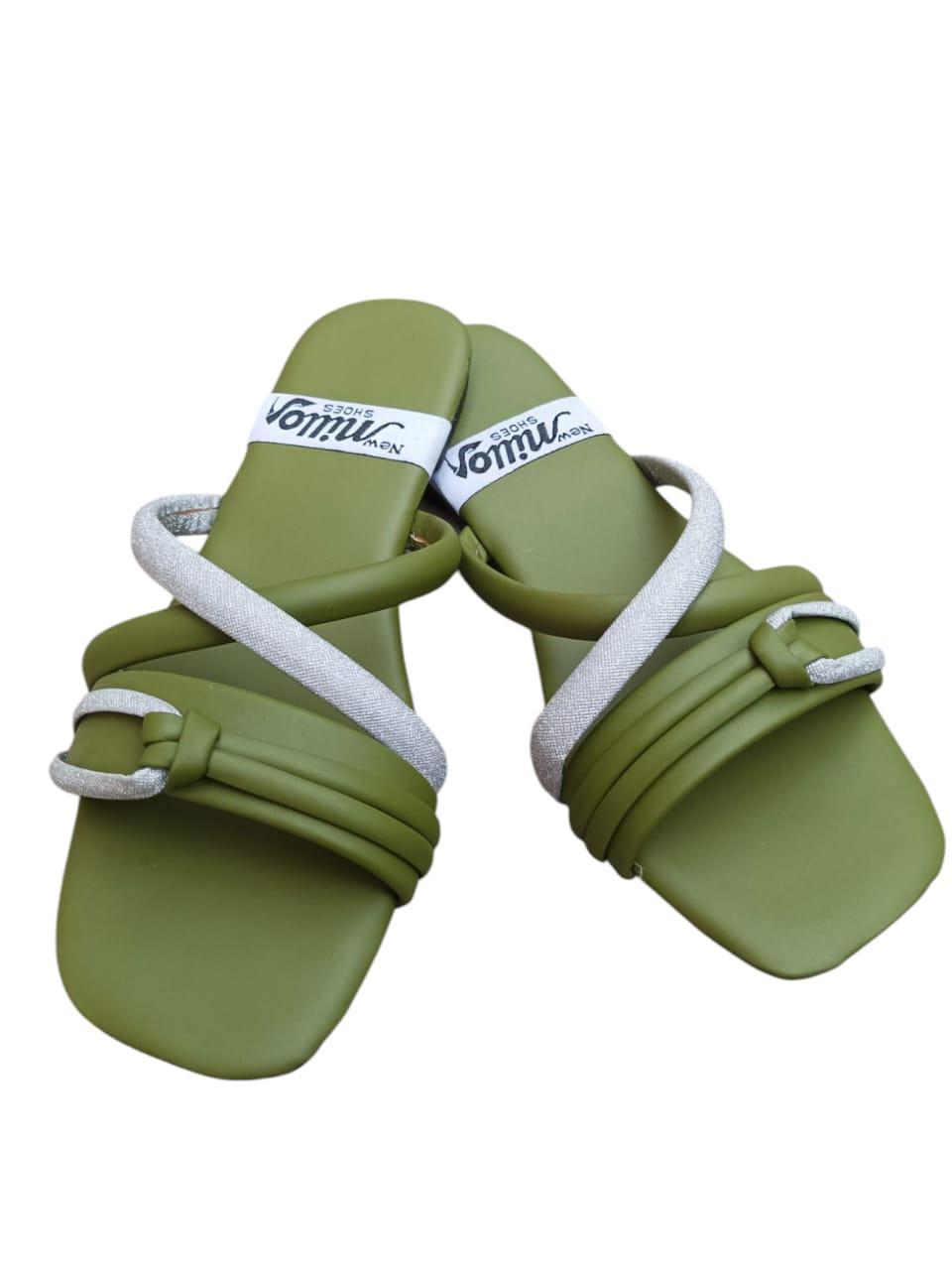 LADEIS SLIPPERS FREED DORR STEP women’s