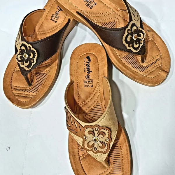 New design available mens womens slippers