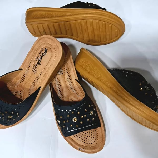 New design available mens womens slippers