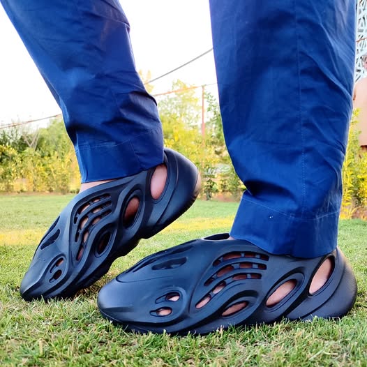 Mens sandals Venom Clogs (Imported Quality)