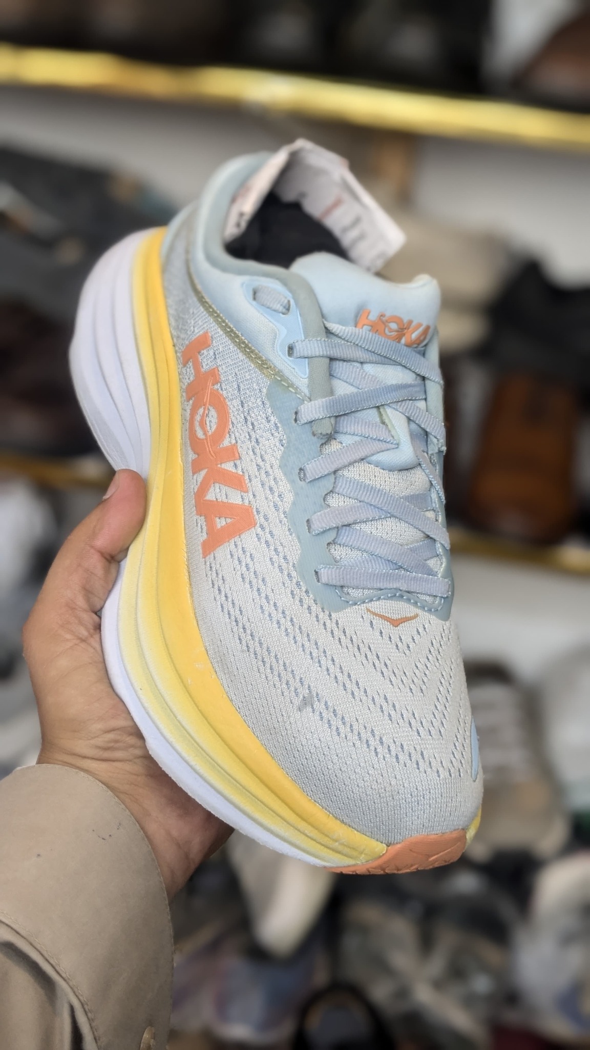 Mens joggers sports Brand ORIGINAL Hoka (Bondi 8)