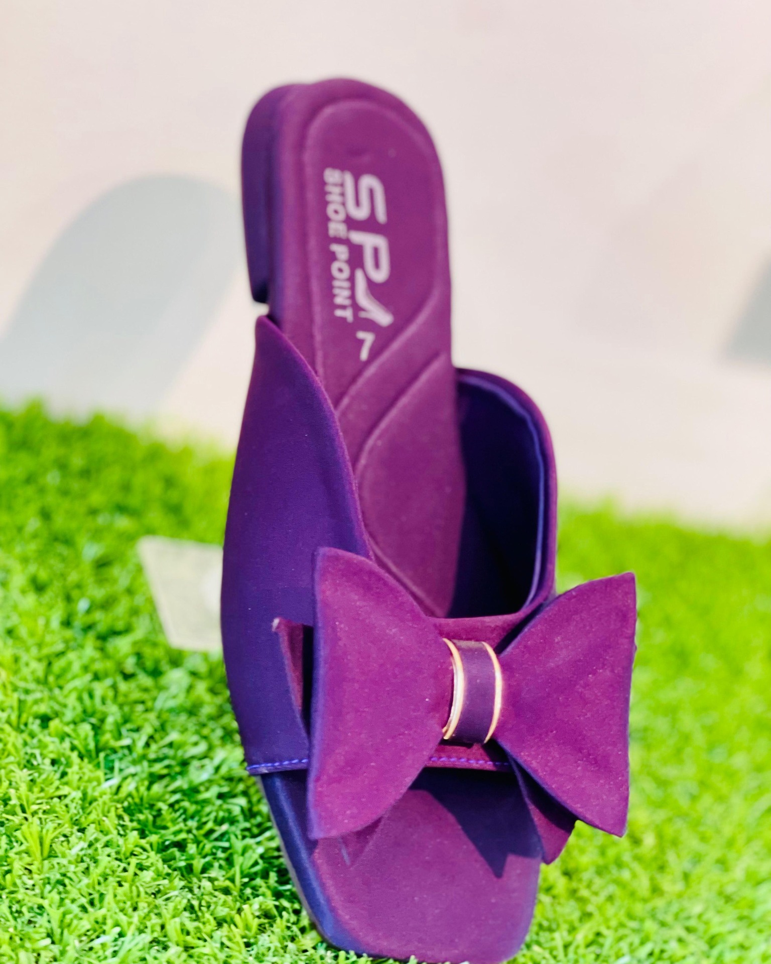 Plain Slippers for Elegant Womens