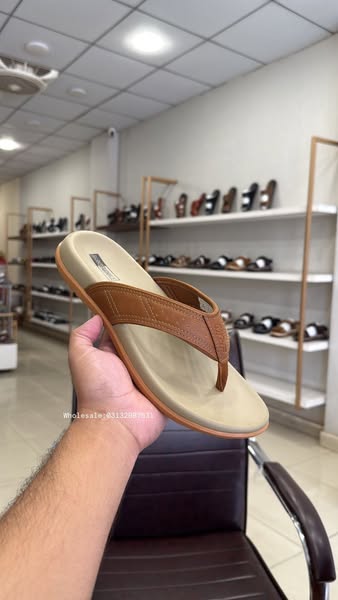 Mens casual slippers Restock imported Shoes Available in wholesale For order call