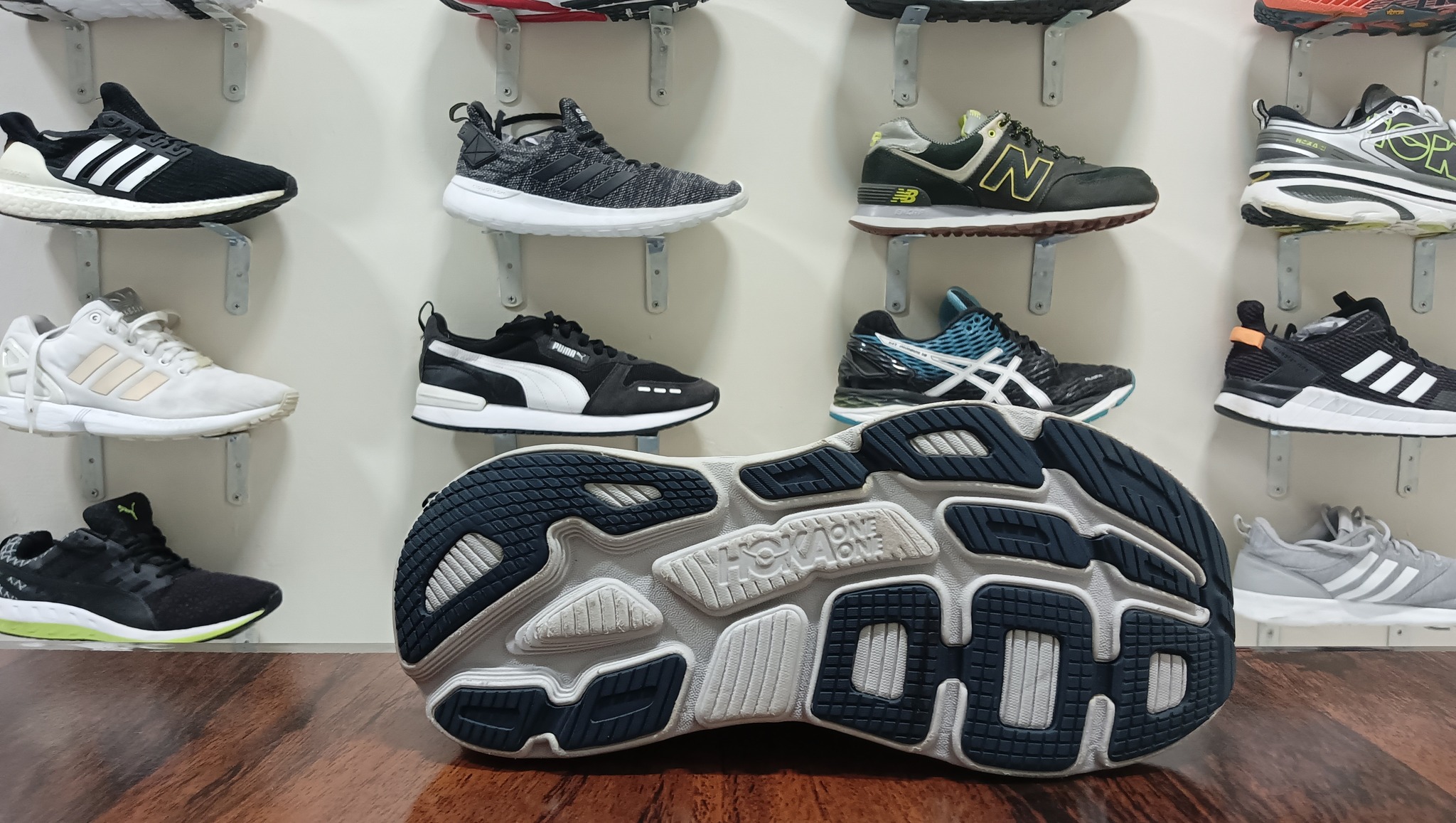 Hoka joggers shoes mens sports