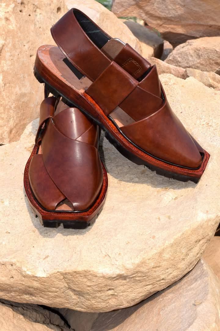 𝐆𝐄𝐍𝐔𝐈𝐍𝐄 𝐋𝐞𝐚𝐭𝐡𝐞𝐫 𝗡au𝗿𝗼𝘇𝗶 mens chappal