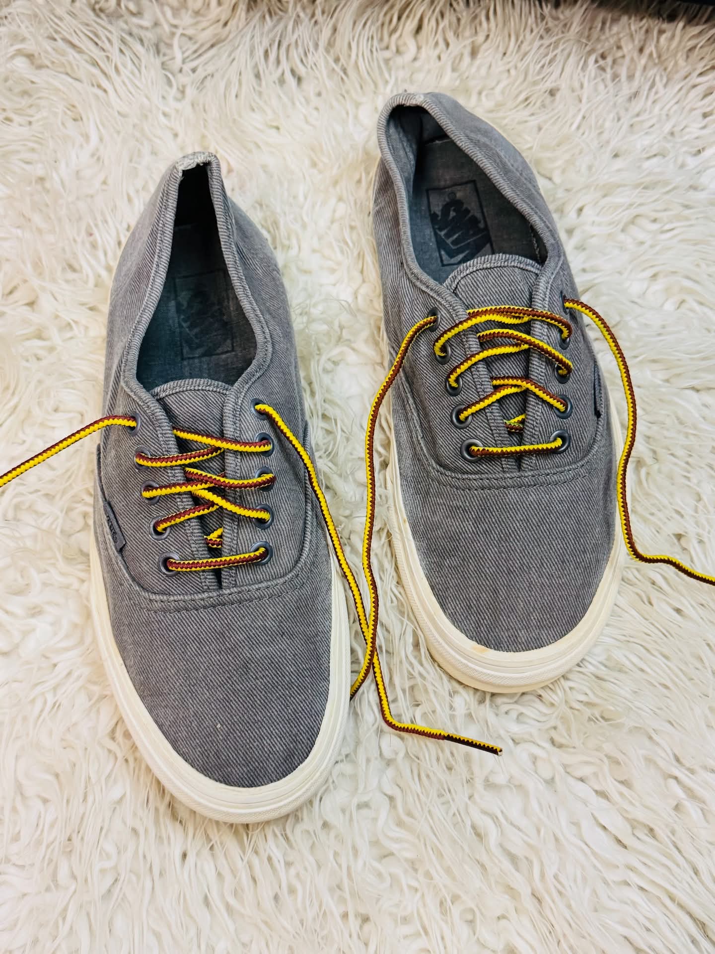 Canvas shoes mens