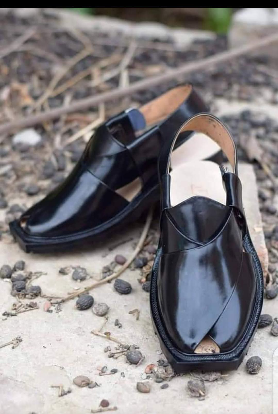 Naurozi chappal mens