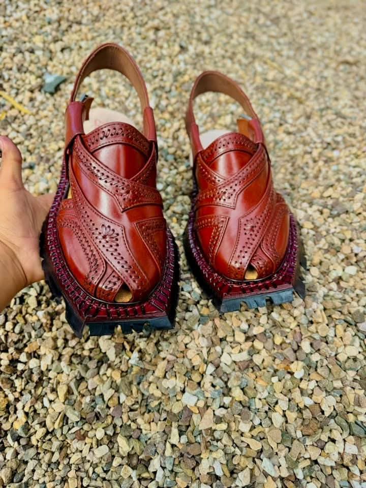 Naurozi Chappal men’s