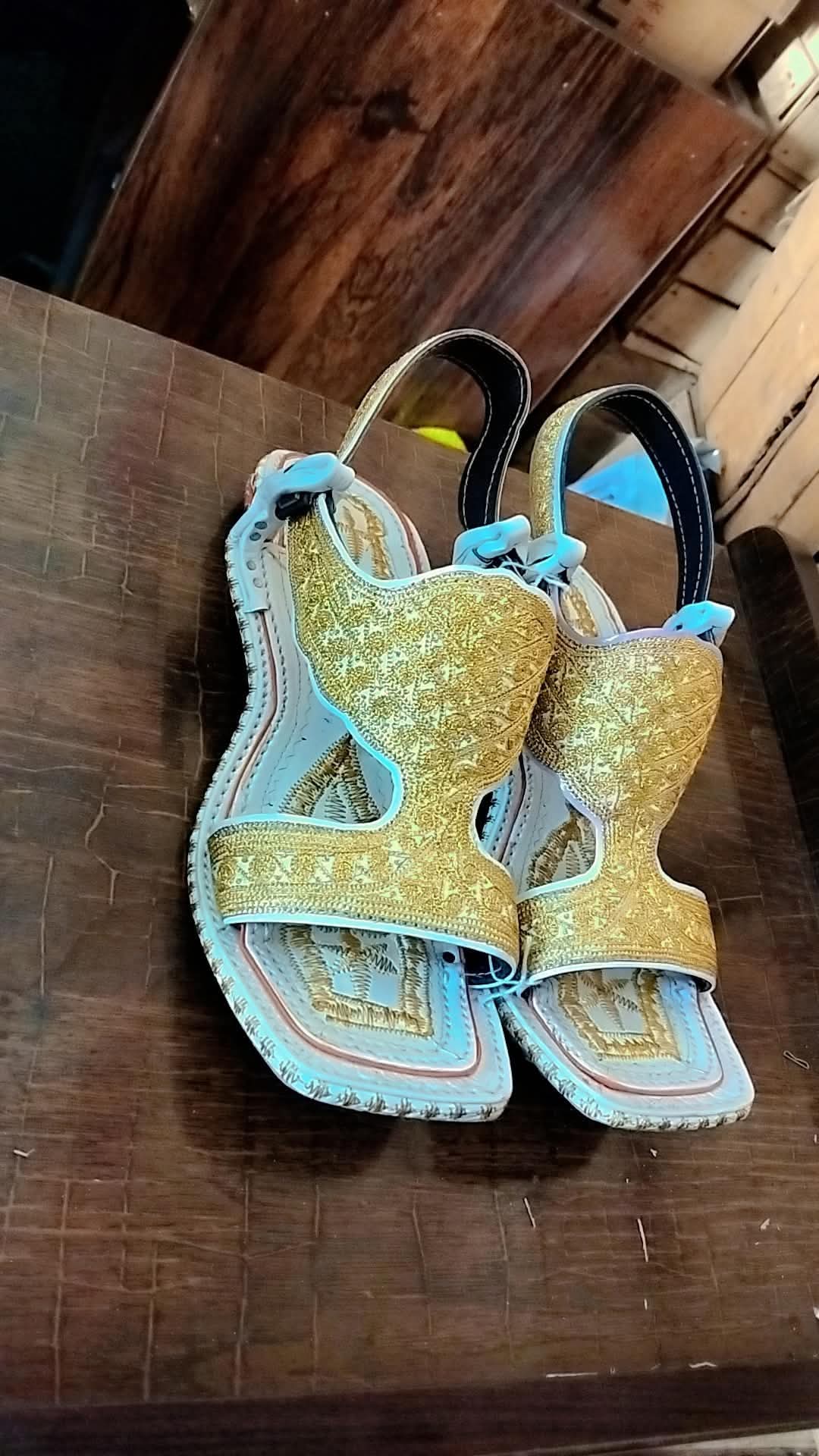 Desi Chappal mens
