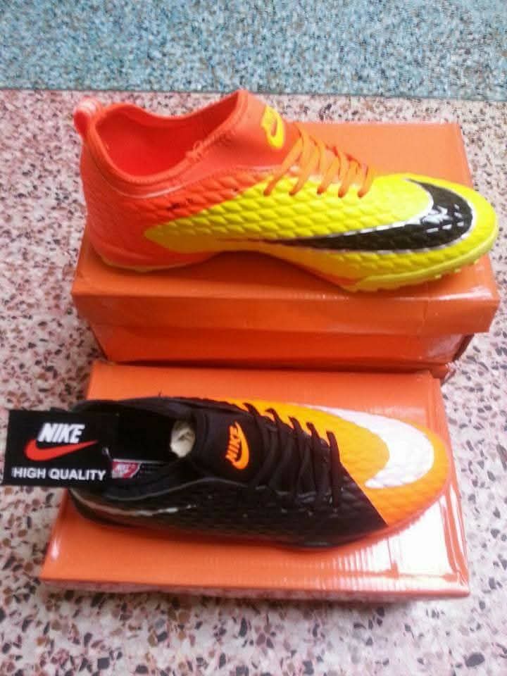 Football shoes mens