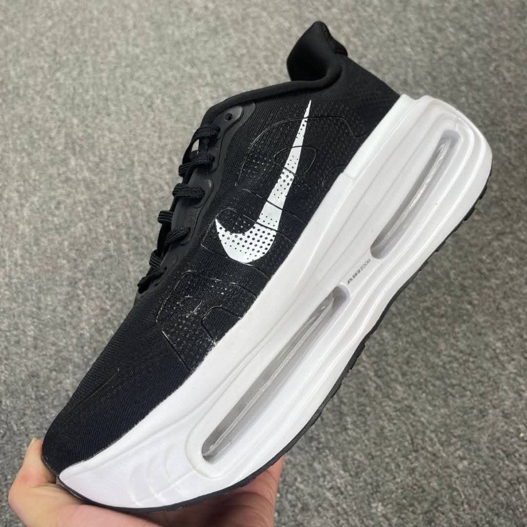 Men’s sneaker shoes