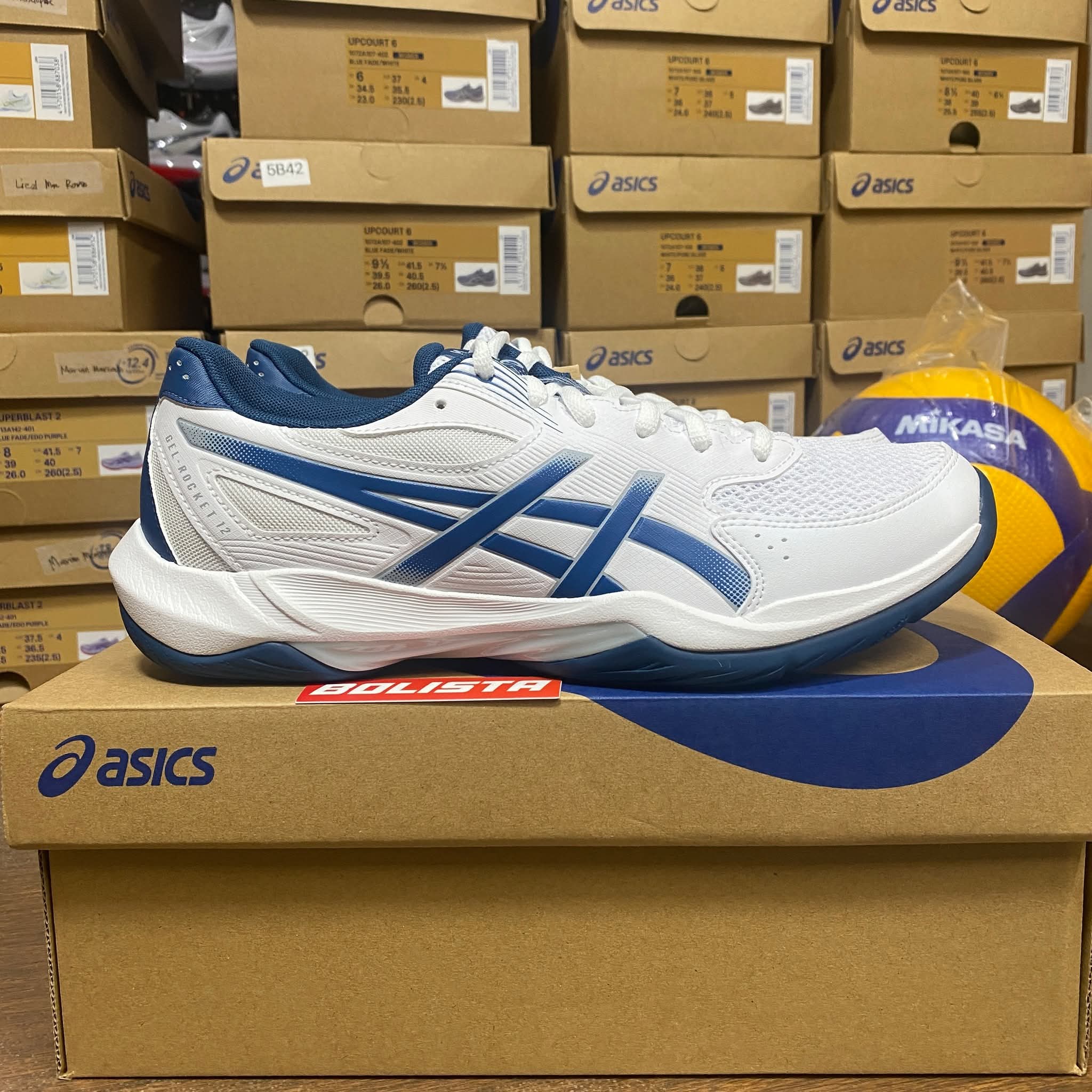 Men’s sneakers shoes