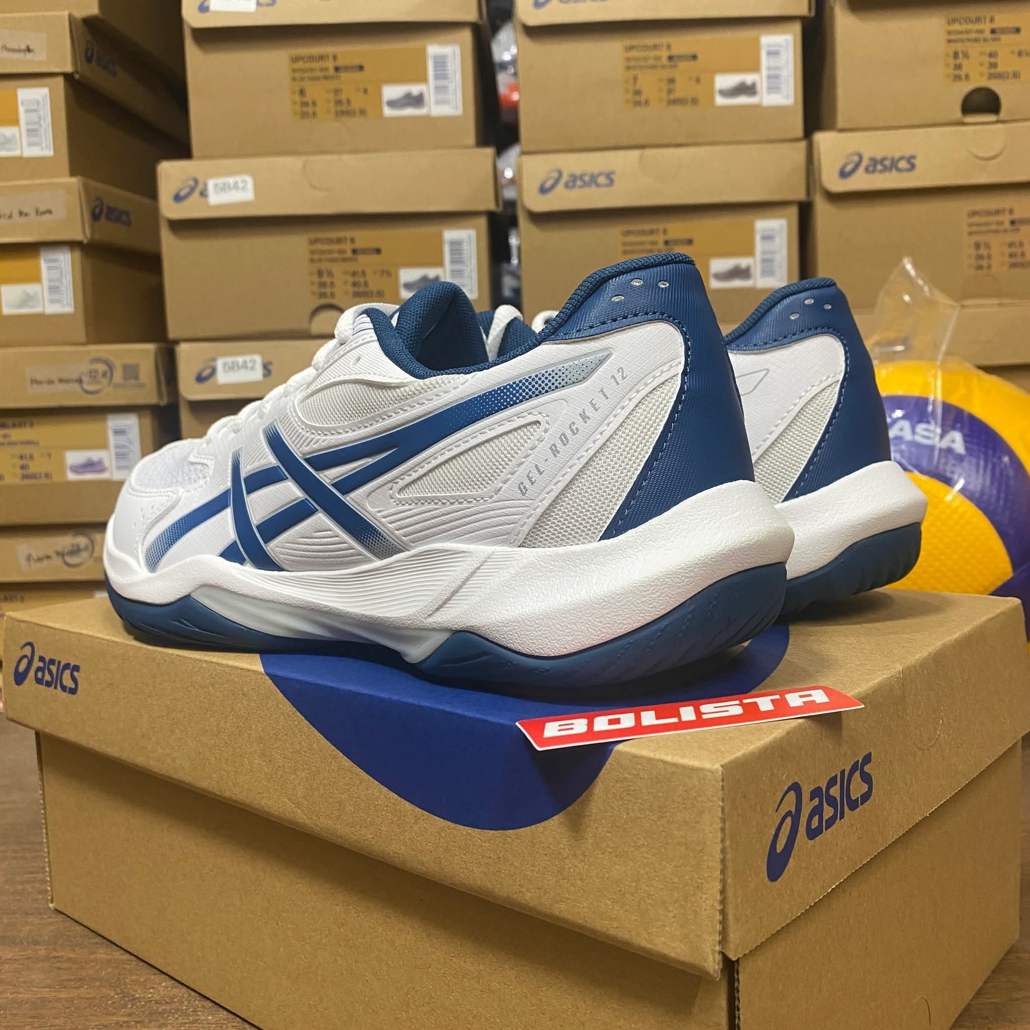 Men’s sneakers shoes