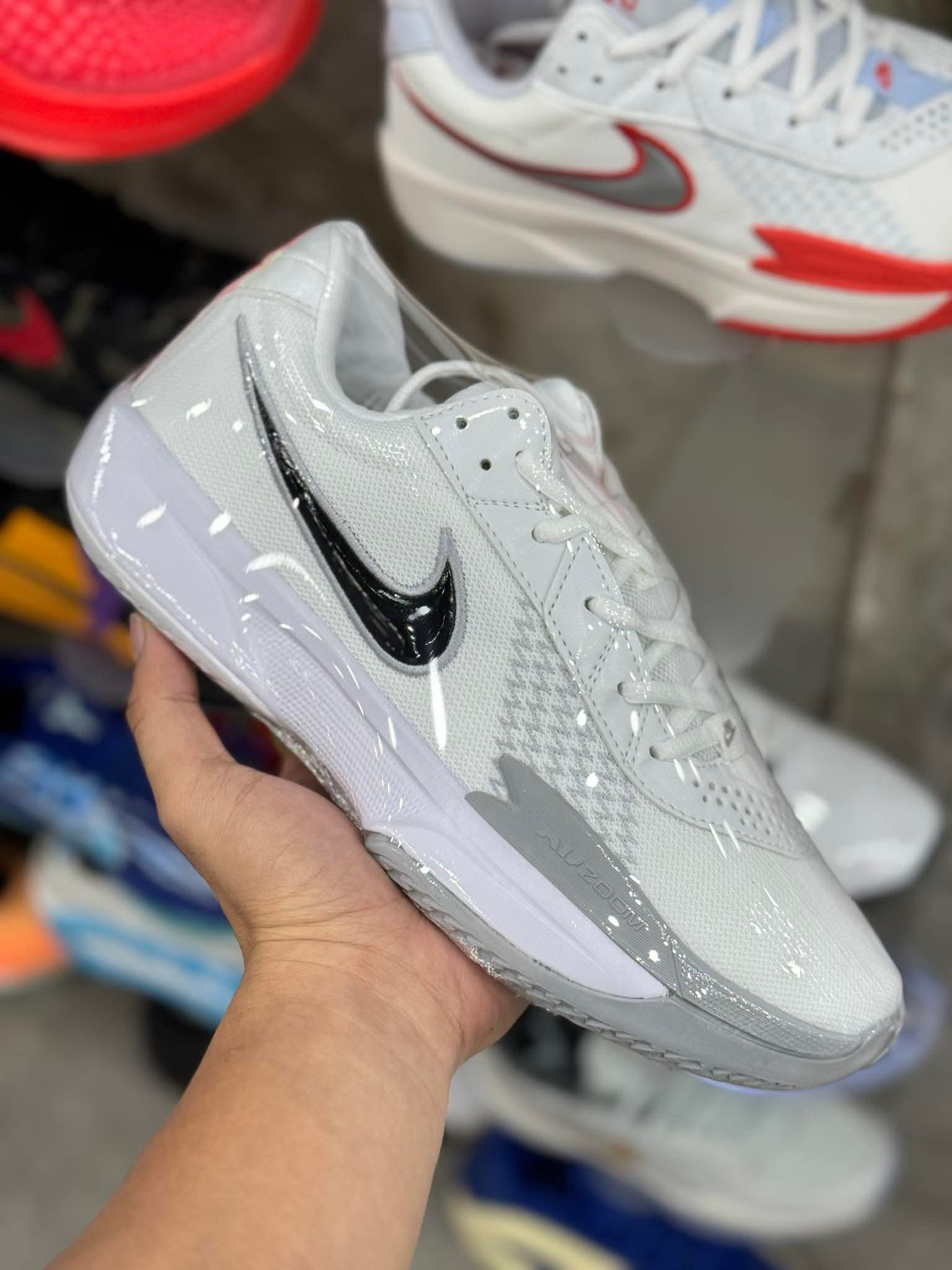 Men’s sneaker shoes