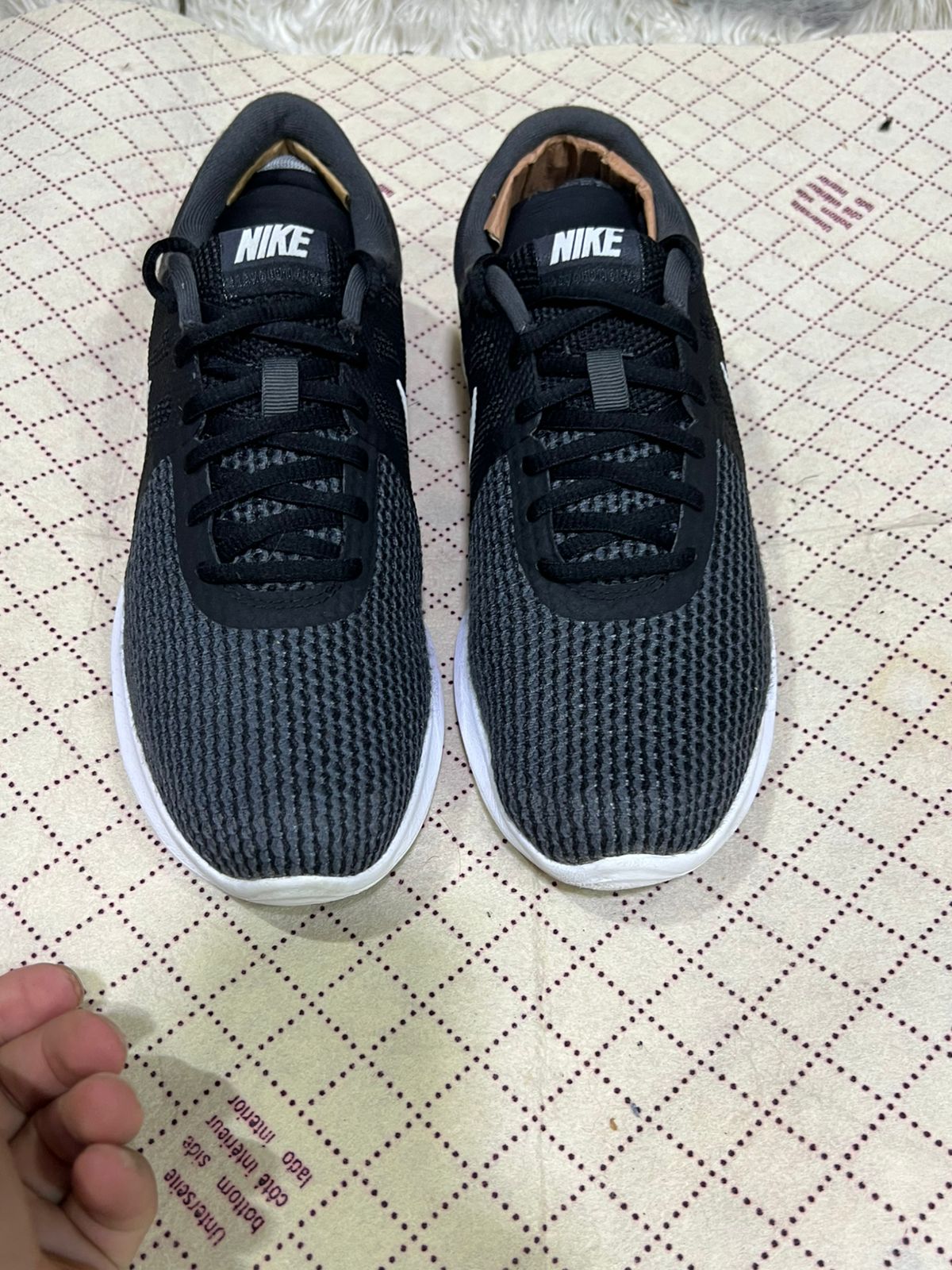 Men’s sneakers shoes