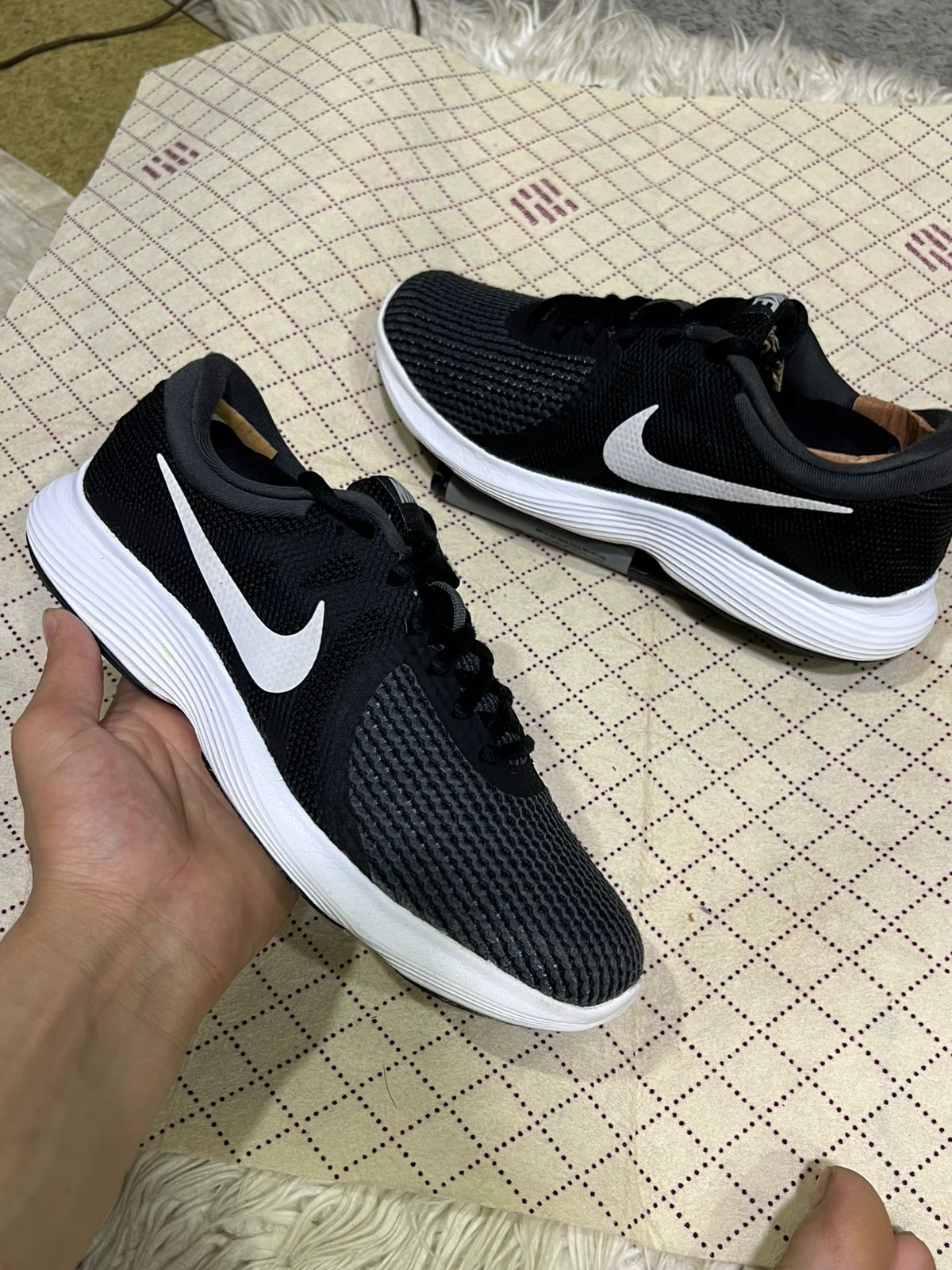 Men’s sneakers shoes