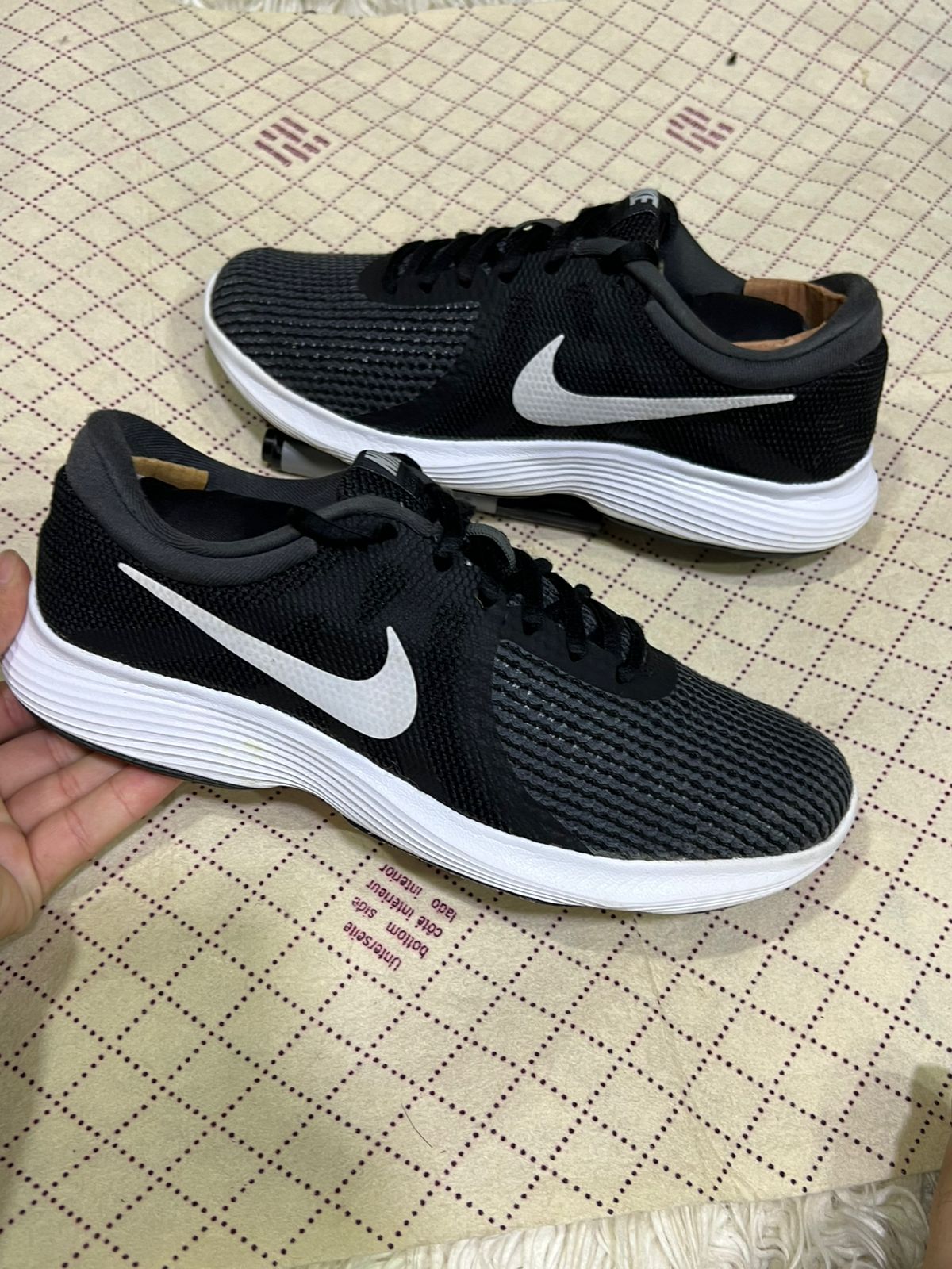 Men’s sneakers shoes