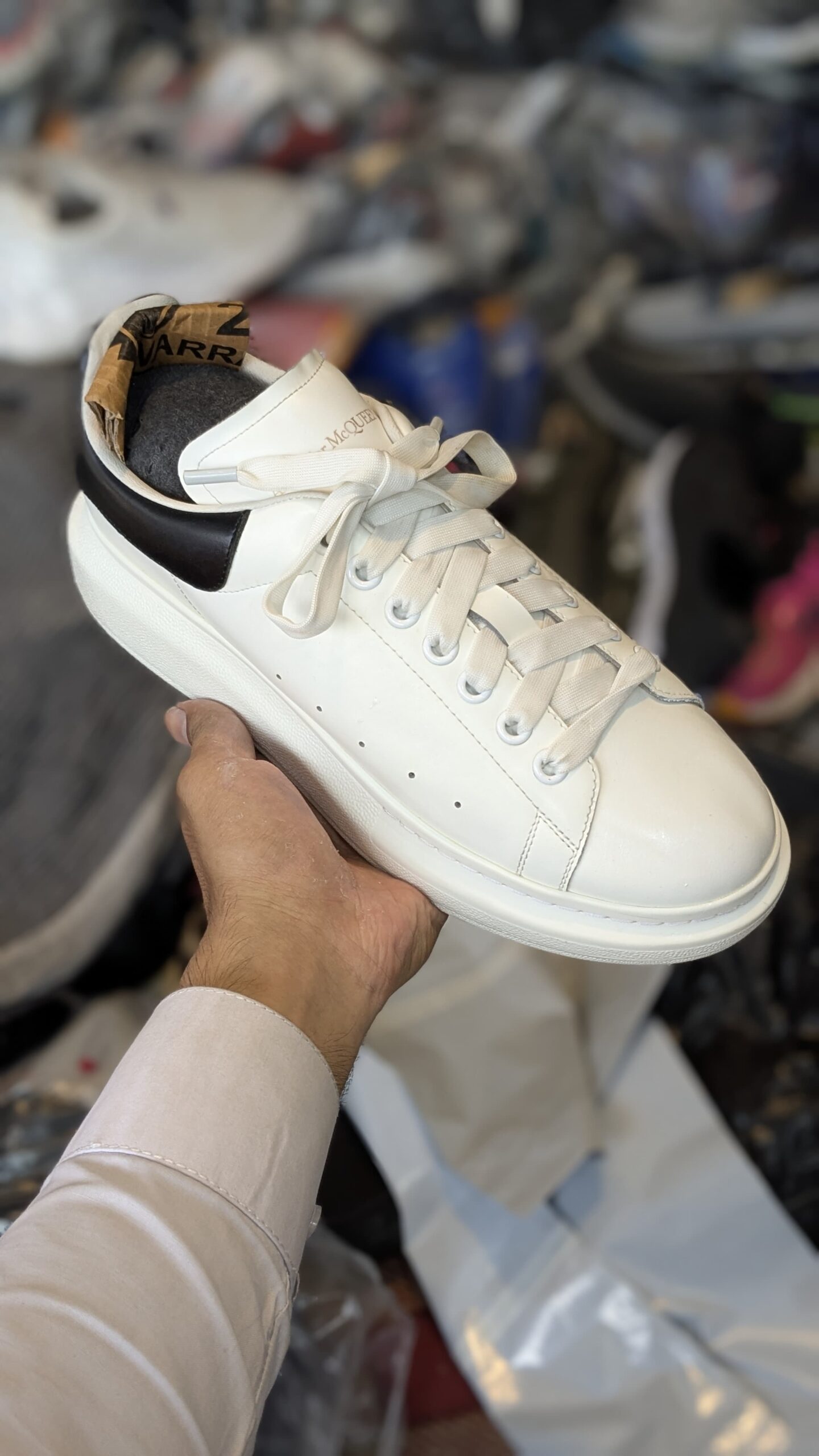 Men’s sneaker shoes