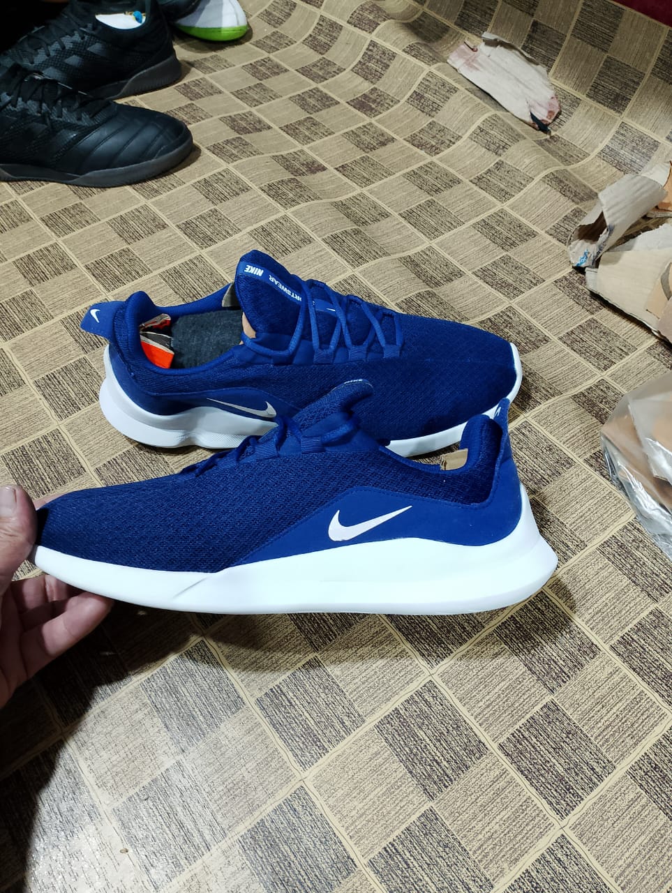 Men’s sneakers shoes