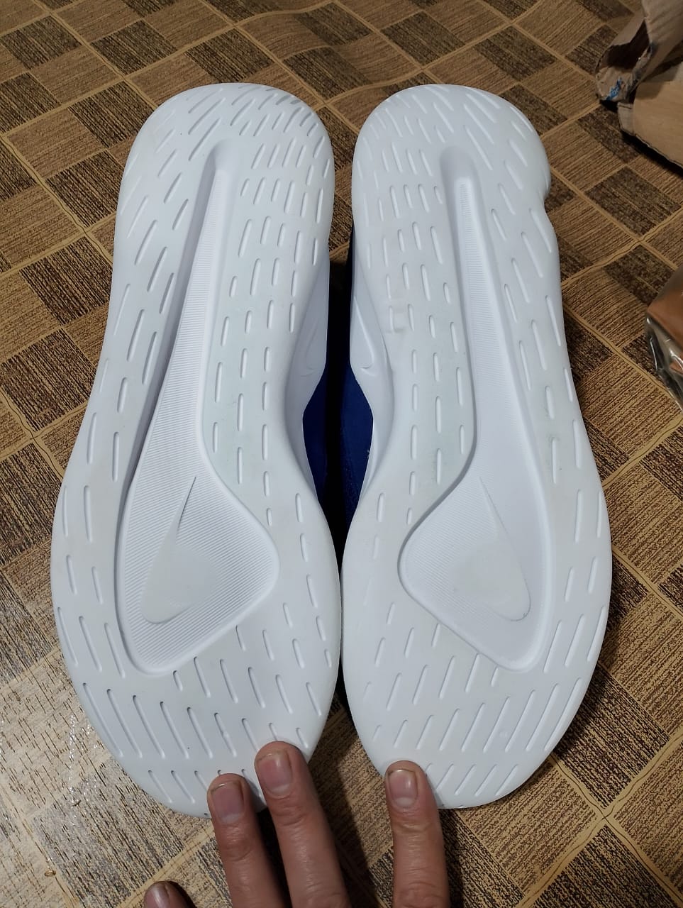 Men’s sneakers shoes