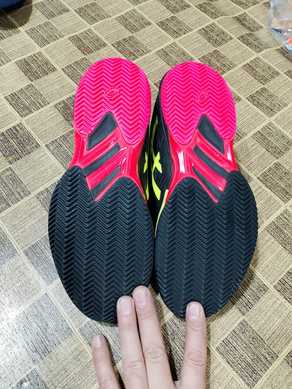 Men’s sneakers shoes