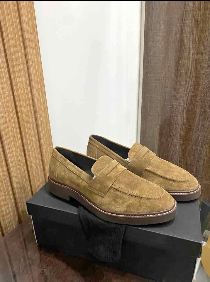 Men’s loafer shoes