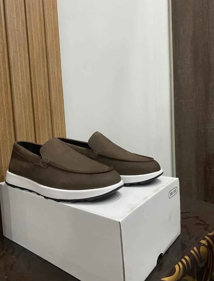 Men’s loafer shoes