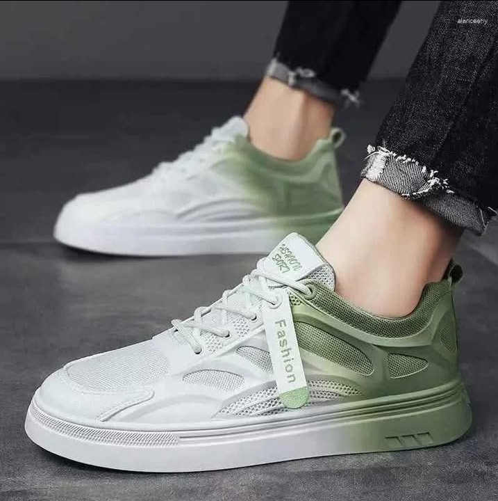 Men’s sneaker shoes