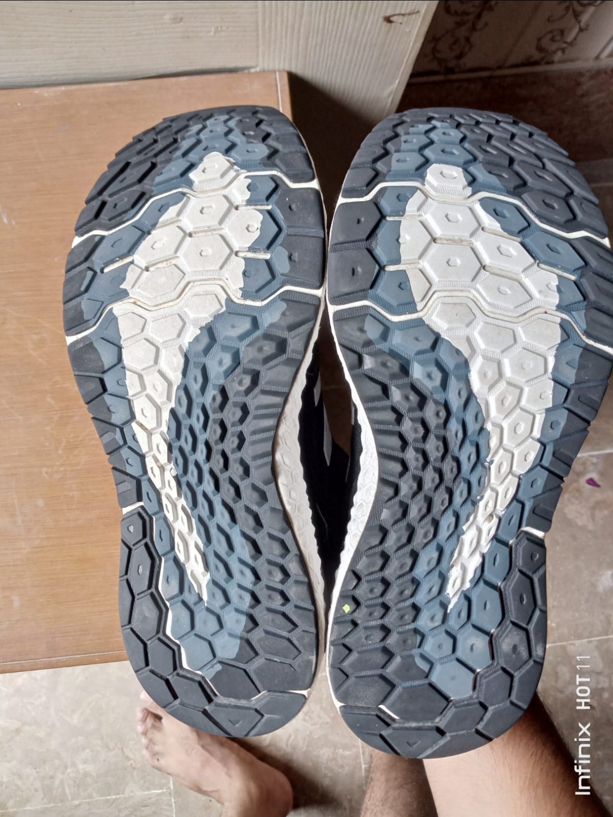 mens trainers shoes joggers