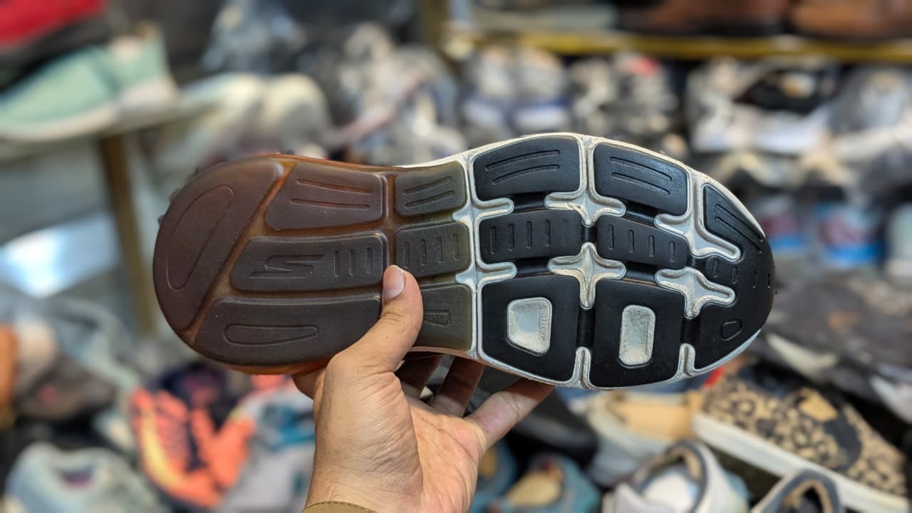 mens shoes skechers joggers