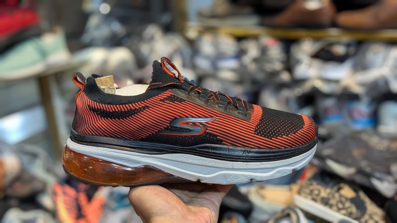 mens shoes skechers joggers