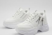 women sneaker shoes