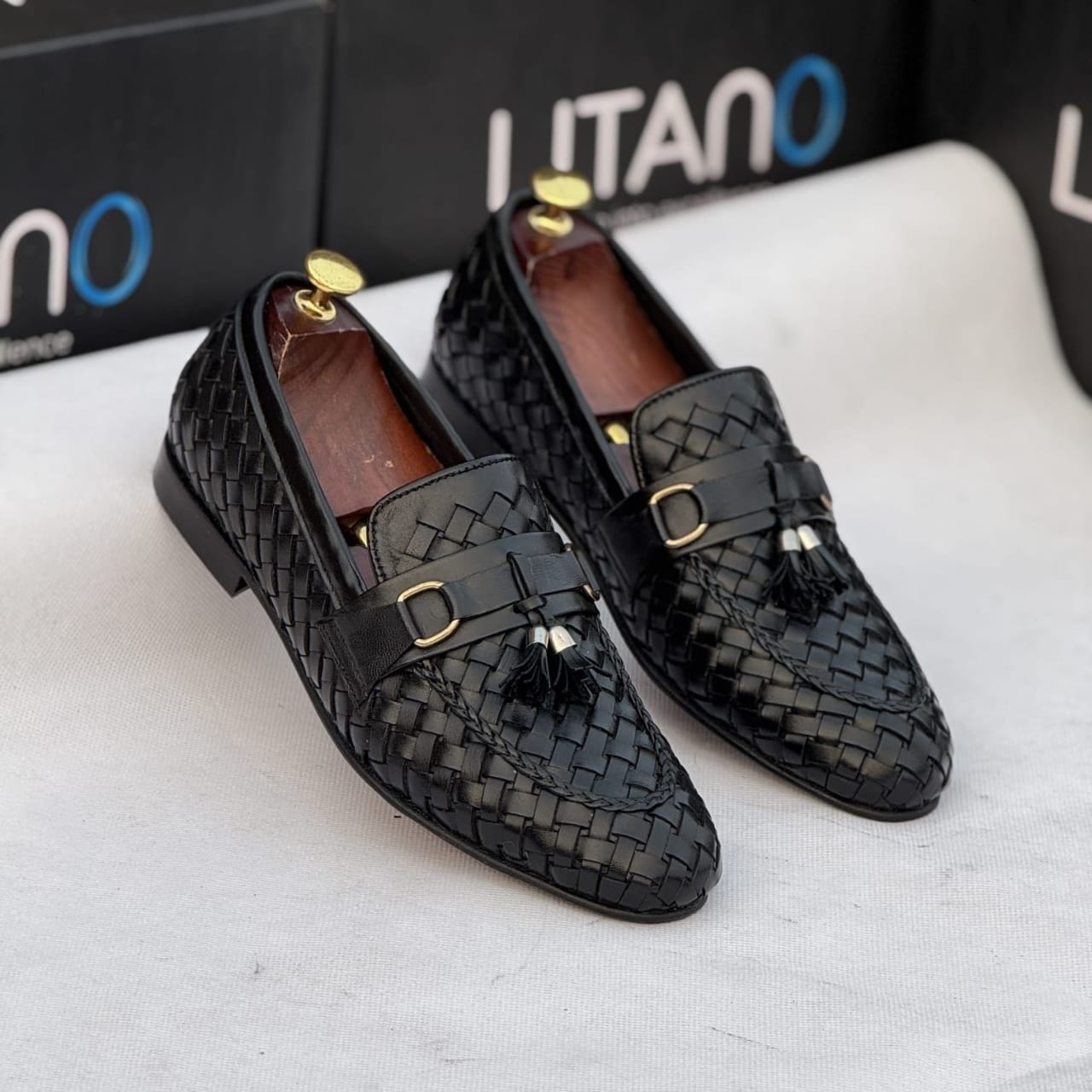 mens dress shoes break edge