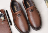 Men’s loafer shoes