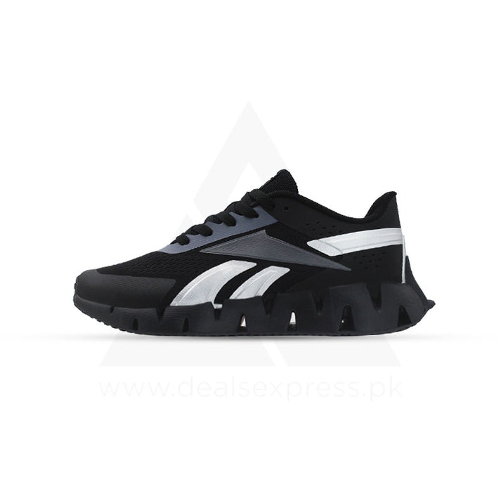 Men’s sneaker shoes