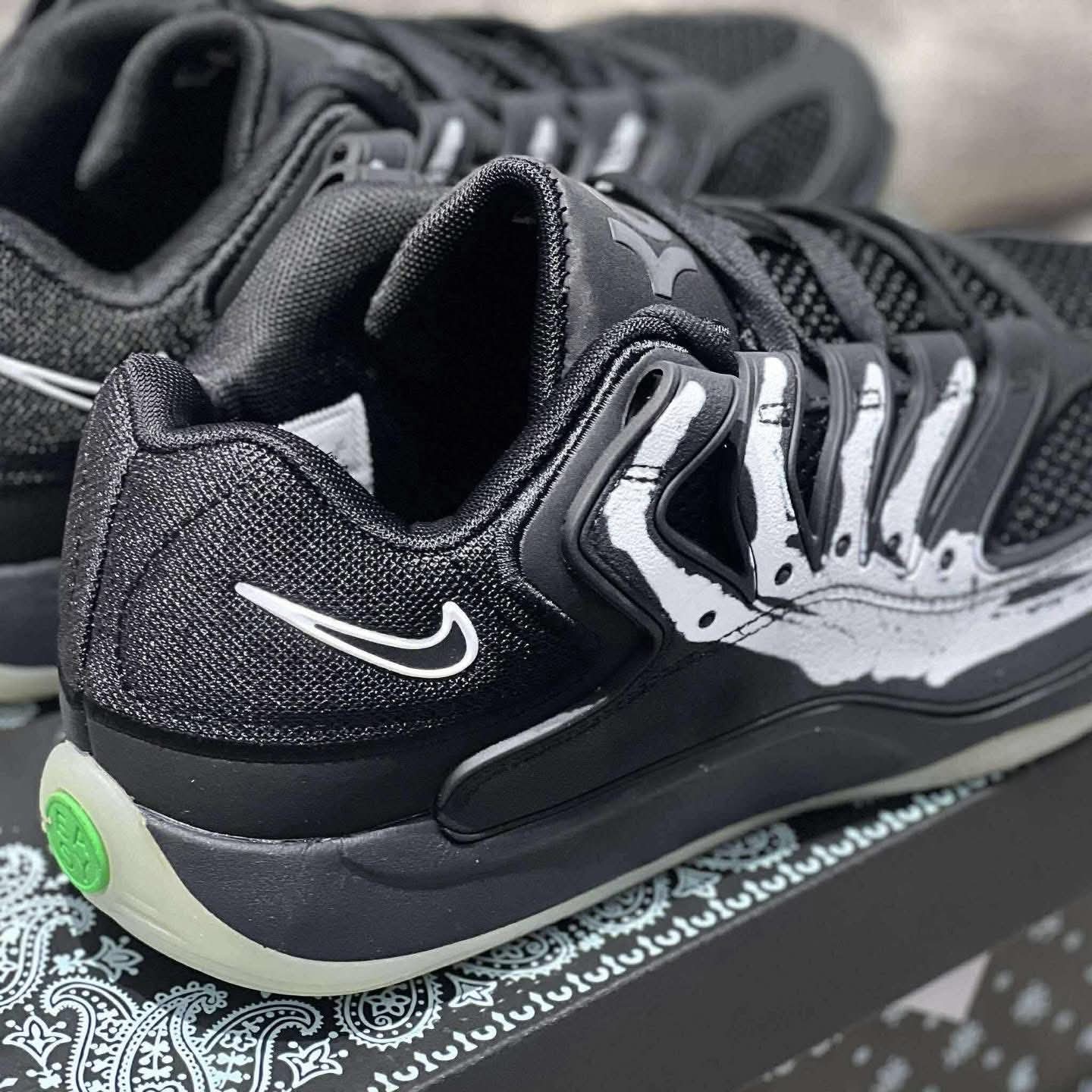 Men’s sneaker shoes