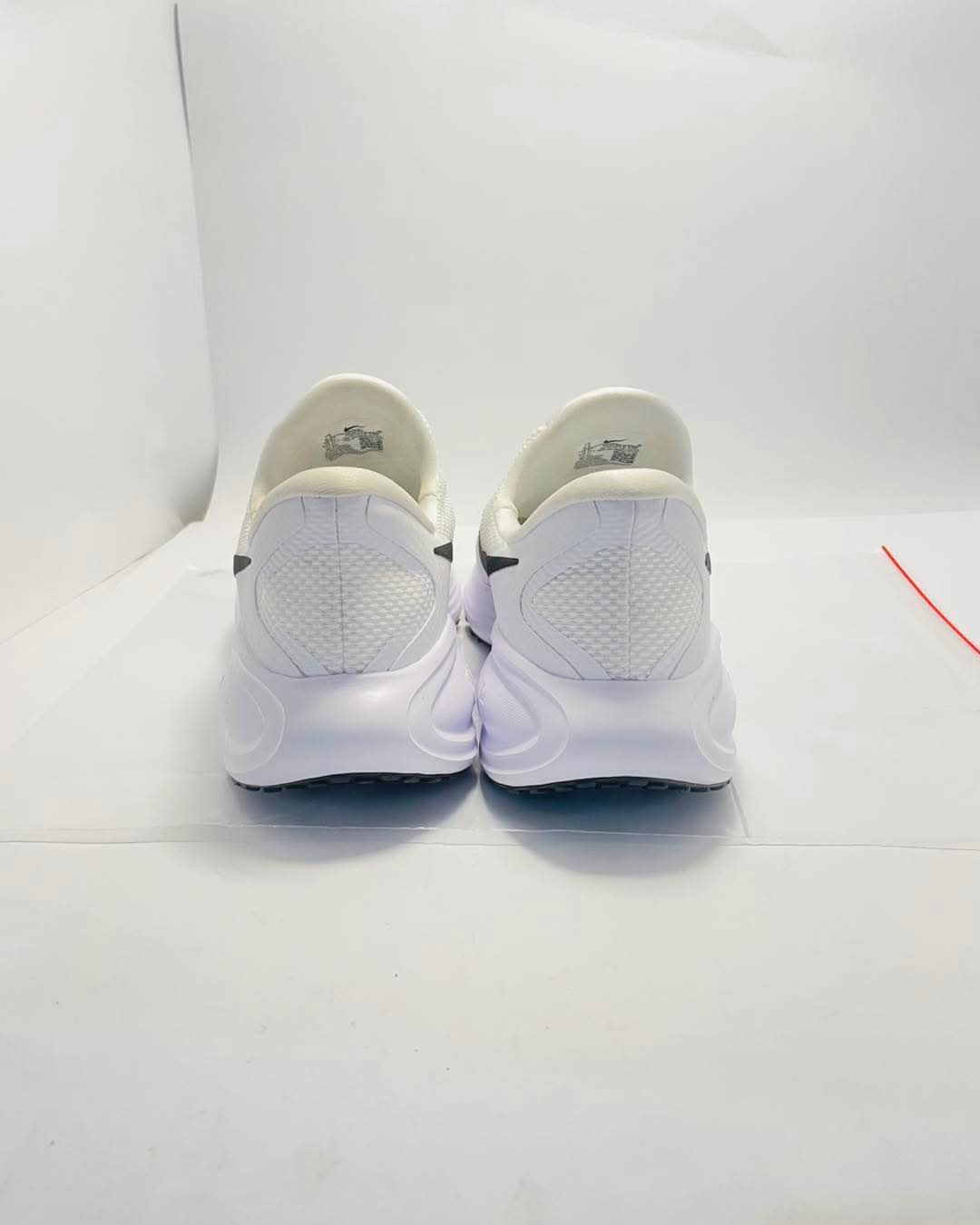 Men’s sneaker shoes