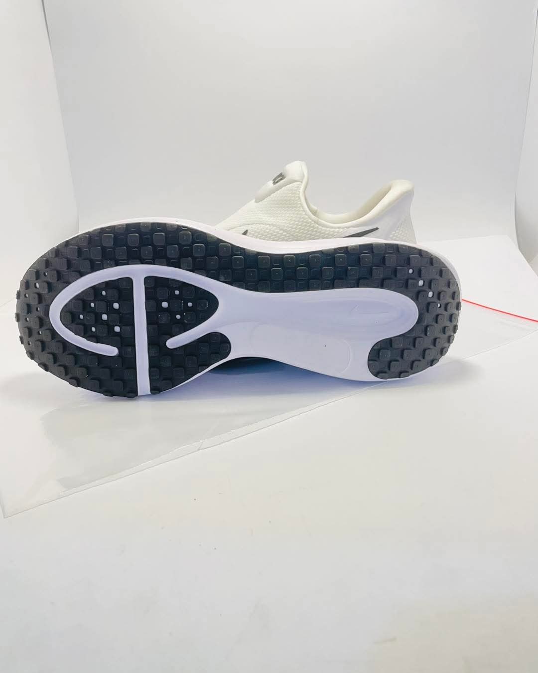 Men’s sneaker shoes