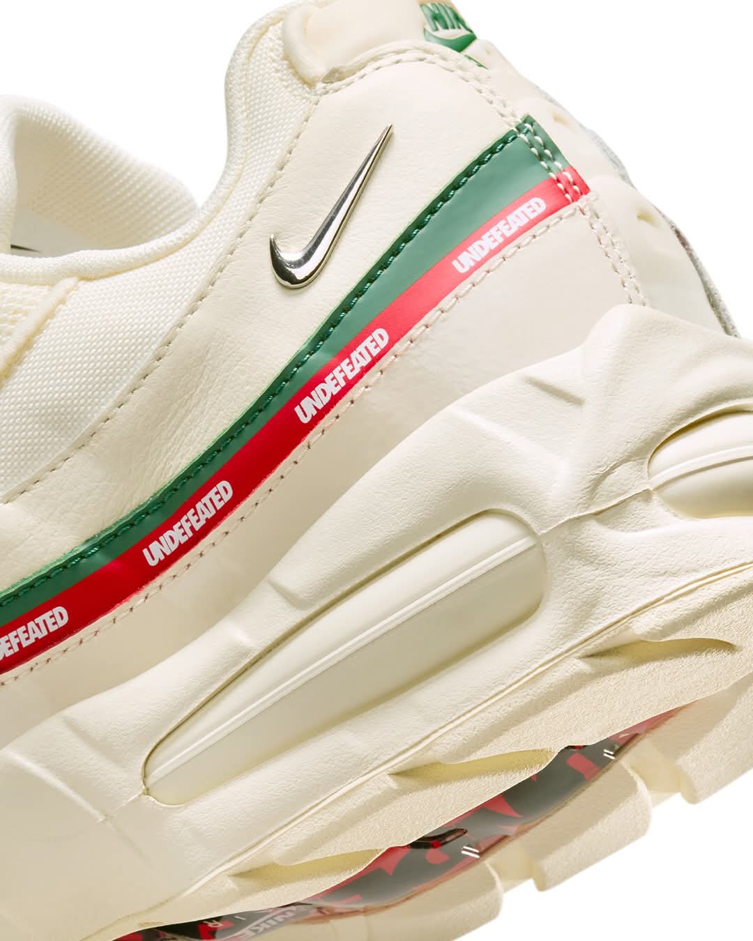 Men’s sneaker shoes