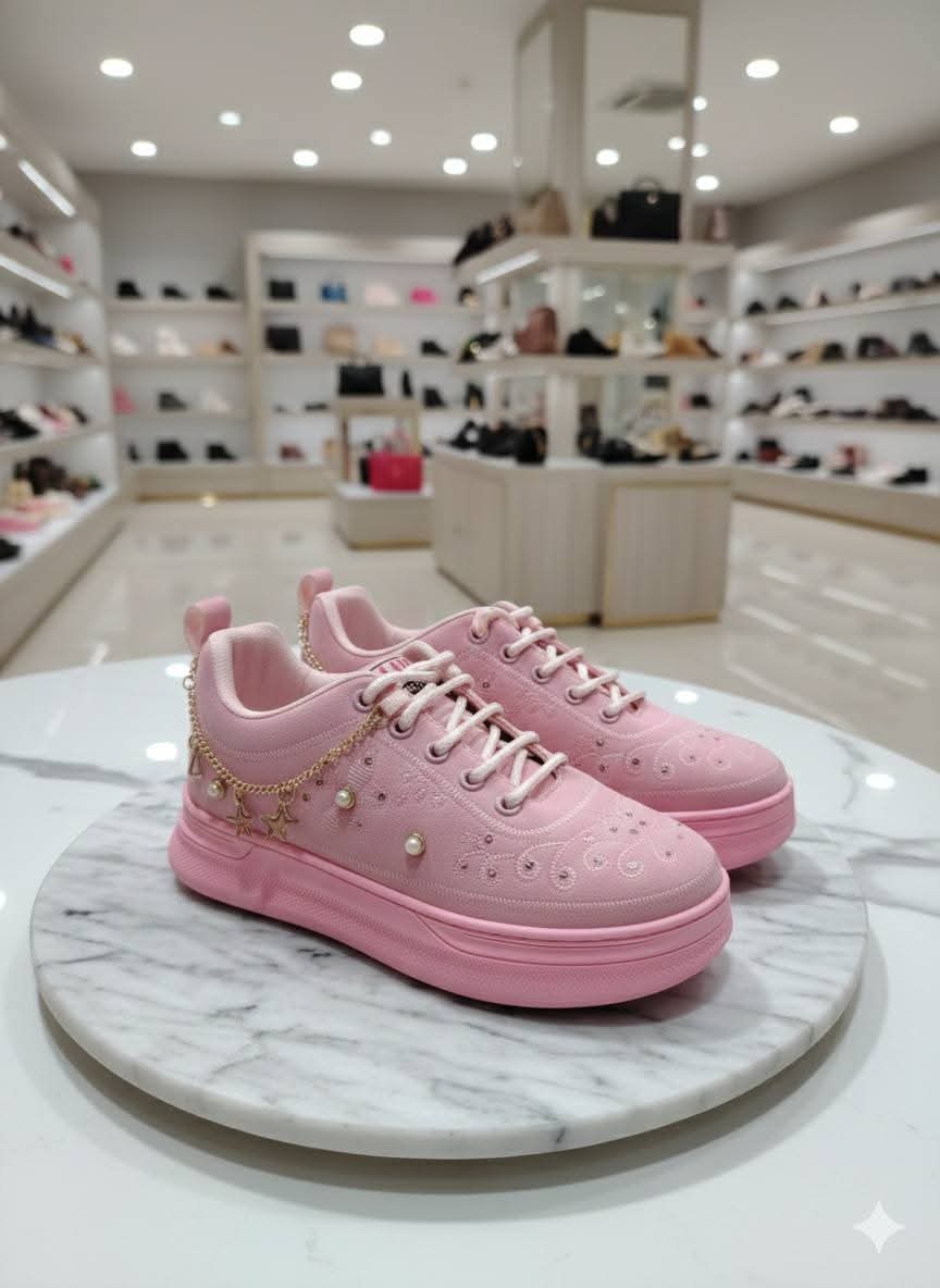 Women sneaker shoes