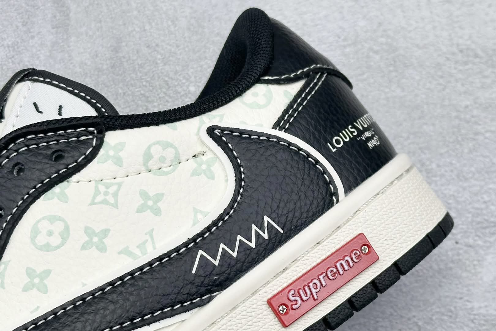 Men’s sneaker shoes