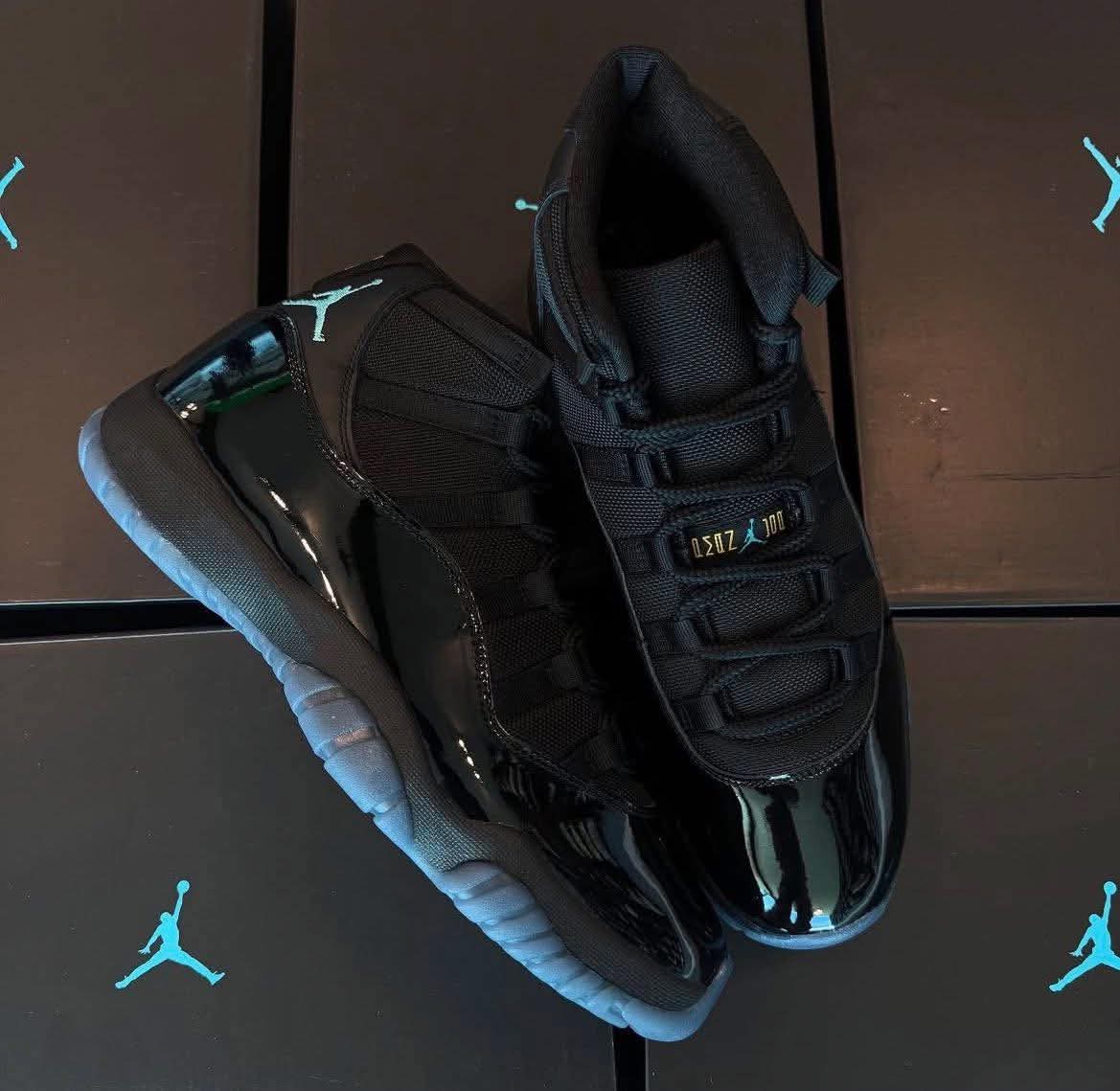 Men’s sneaker shoes