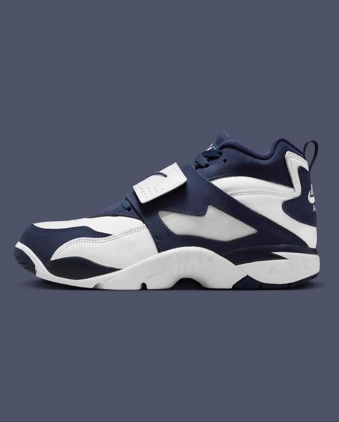 Men’s sneaker shoes